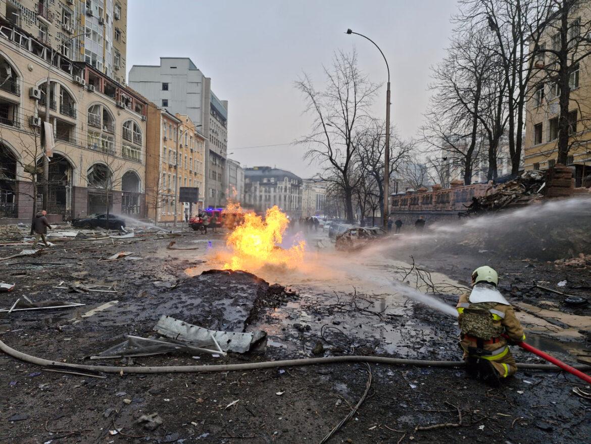 Повітряні сили пояснили, як відбивали ракетні атаки над Києвом під час ранкового обстрілу.