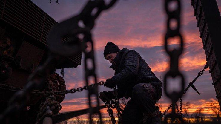 Ukrainian Armed Forces destroyed a column of Russian armored vehicles while they attempted an assault in the Vremivka direction.